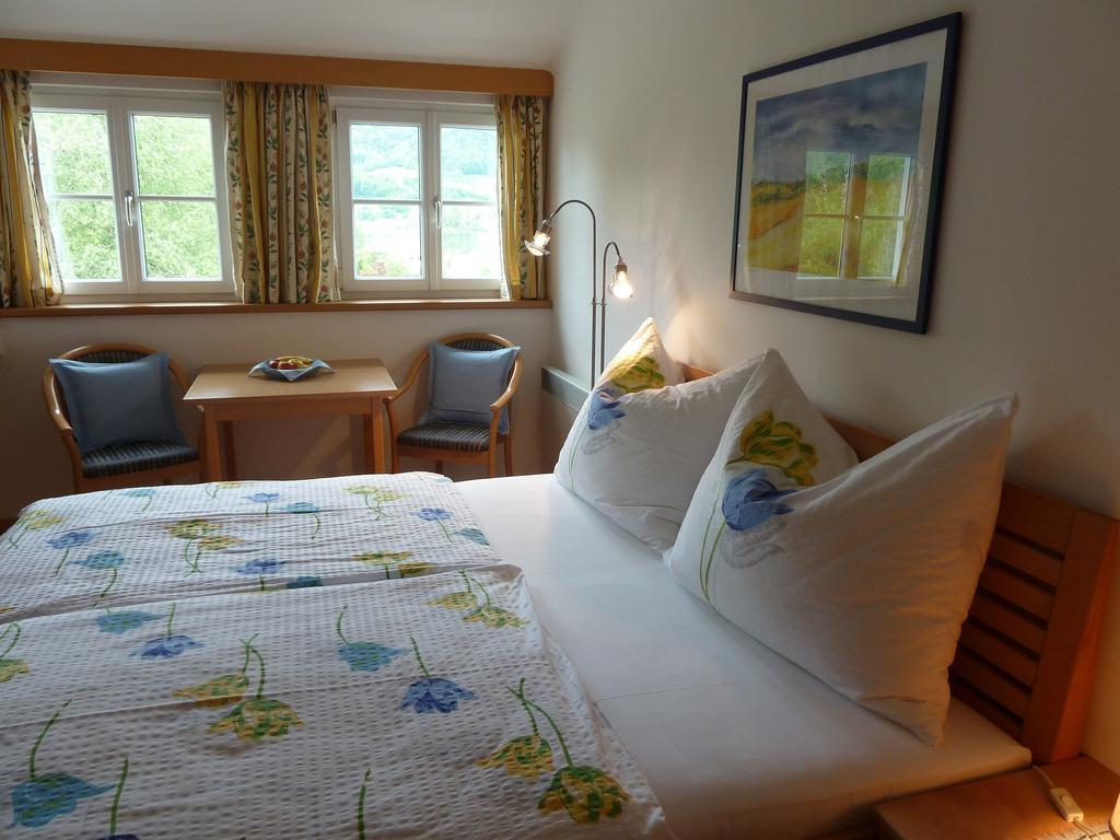 Haus Schoenblick Appartement Strobl Kamer foto